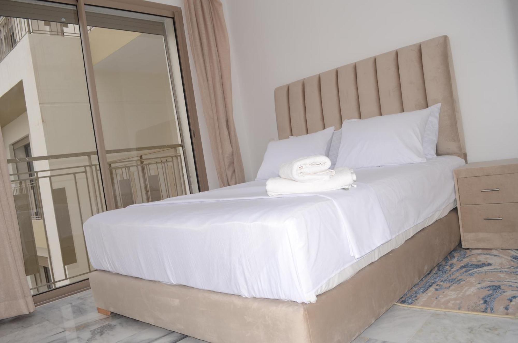 Luxury Apartment Fully Furnished カサブランカ エクステリア 写真