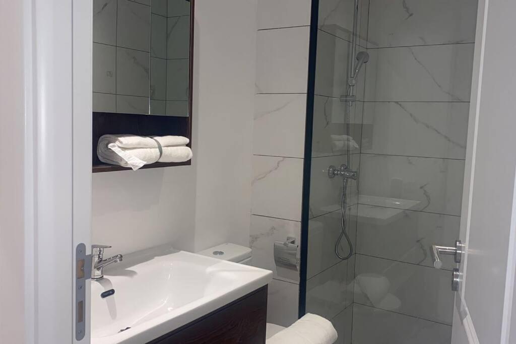 Luxury Apartment Fully Furnished カサブランカ エクステリア 写真